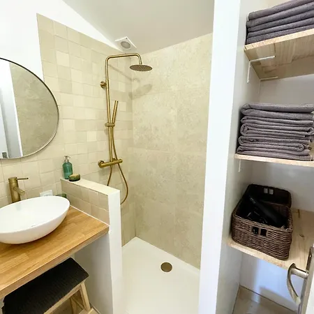 Holiday home Au Calme Avec Jardin, Parking, Clim, Proche De ! La Ciotat